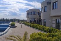 Zweistöckiges Haus mit drei Schlafzimmern in erster Meereslinie im Majestic Sea Village, Lahana – Sarafovo — ID2841 Fotominiatur 28