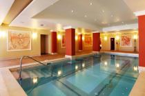 Haus mit Schwimmbad in 