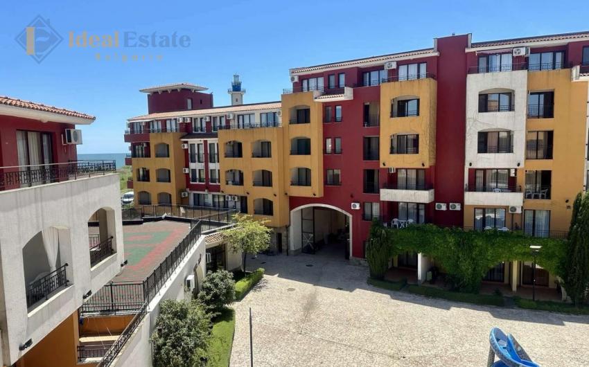 Affordable front line flat for sale ID1857 Photo 13