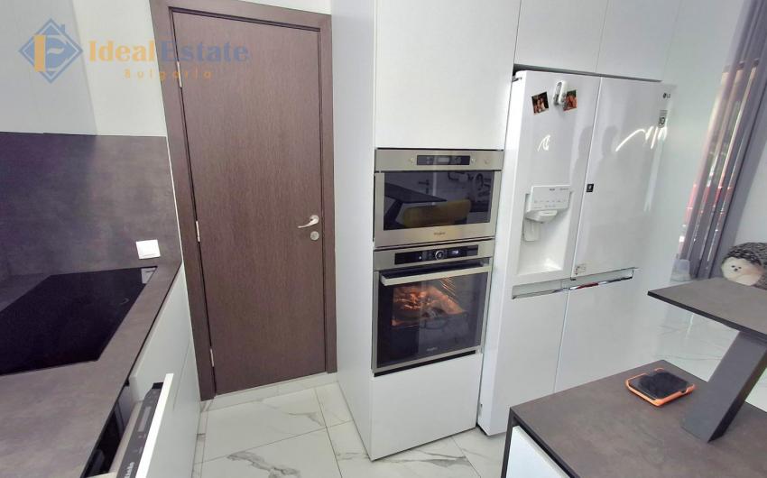 Zweistöckiges Haus mit drei Schlafzimmern in erster Meereslinie im Majestic Sea Village, Lahana – Sarafovo — ID2841 Foto 10