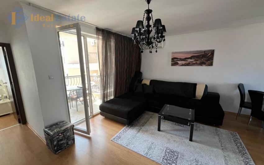 Zu verkaufen: Ein-Zimmer-Apartment im Komplex 