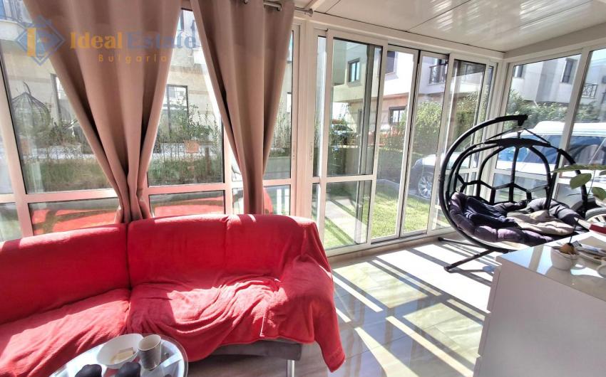 Zweistöckiges Haus mit drei Schlafzimmern in erster Meereslinie im Majestic Sea Village, Lahana – Sarafovo — ID2841 Foto 23