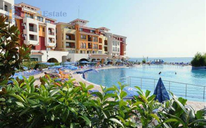 Comfortable accommodation on the first line in Bulgaria ID2453 Photo 15