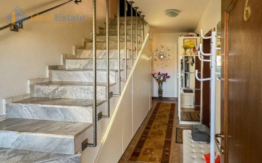 Four bedroom detached house ID2062 Photo 9