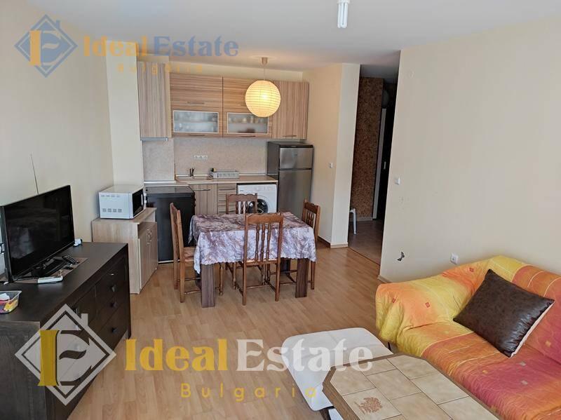Buy a sea front flat ID1285 Enlarged photo 2