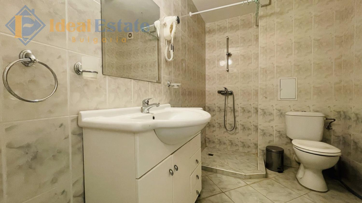 Affordable front line flat for sale ID1857 Enlarged photo 11