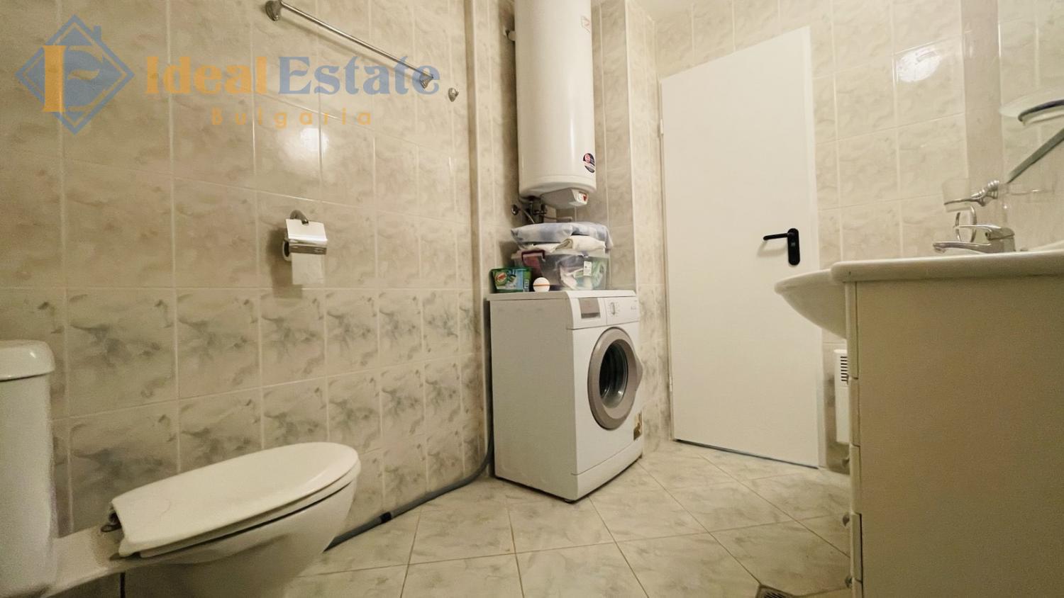 Affordable front line flat for sale ID1857 Enlarged photo 12