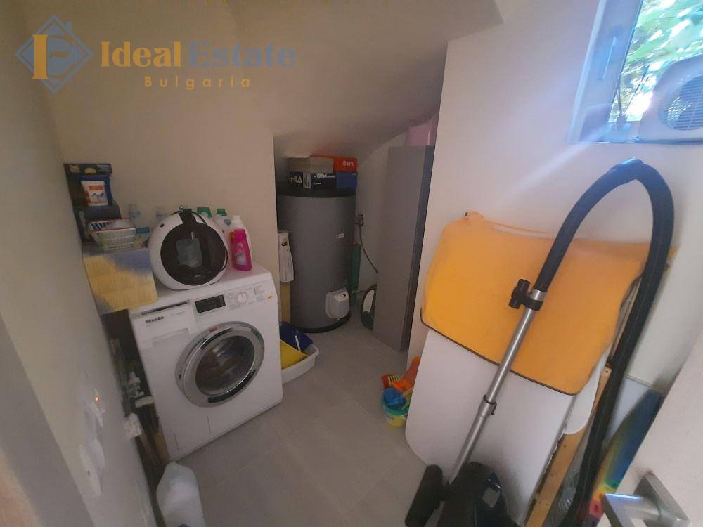 Zweistöckiges Stadthaus zum Verkauf in der geschlossenen Wohnanlage „Atlantis Home“, Sarafovo ID2401 Vergrößertes Foto 12