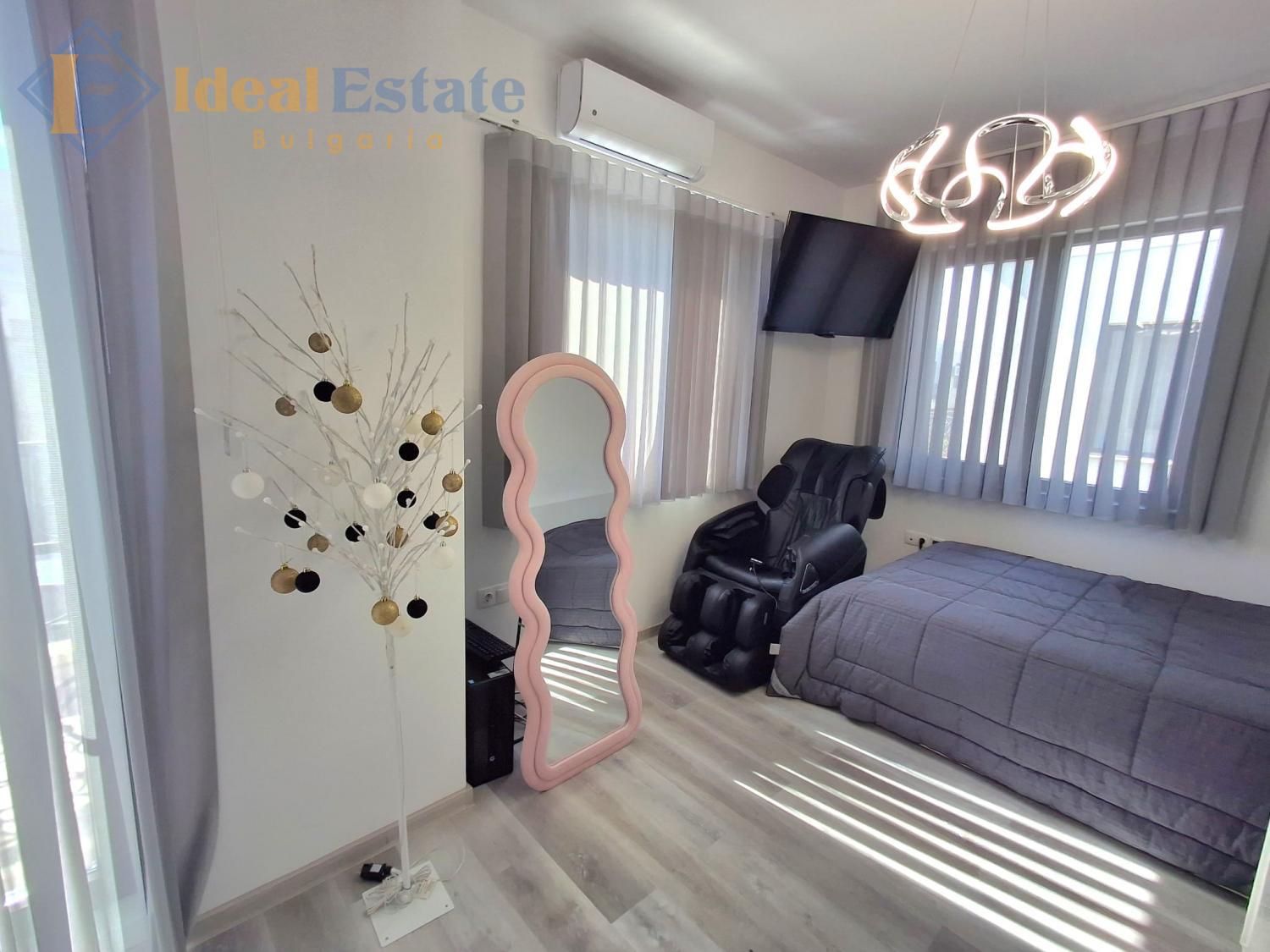 Zweistöckiges Haus mit drei Schlafzimmern in erster Meereslinie im Majestic Sea Village, Lahana – Sarafovo — ID2841 Vergrößertes Foto 16