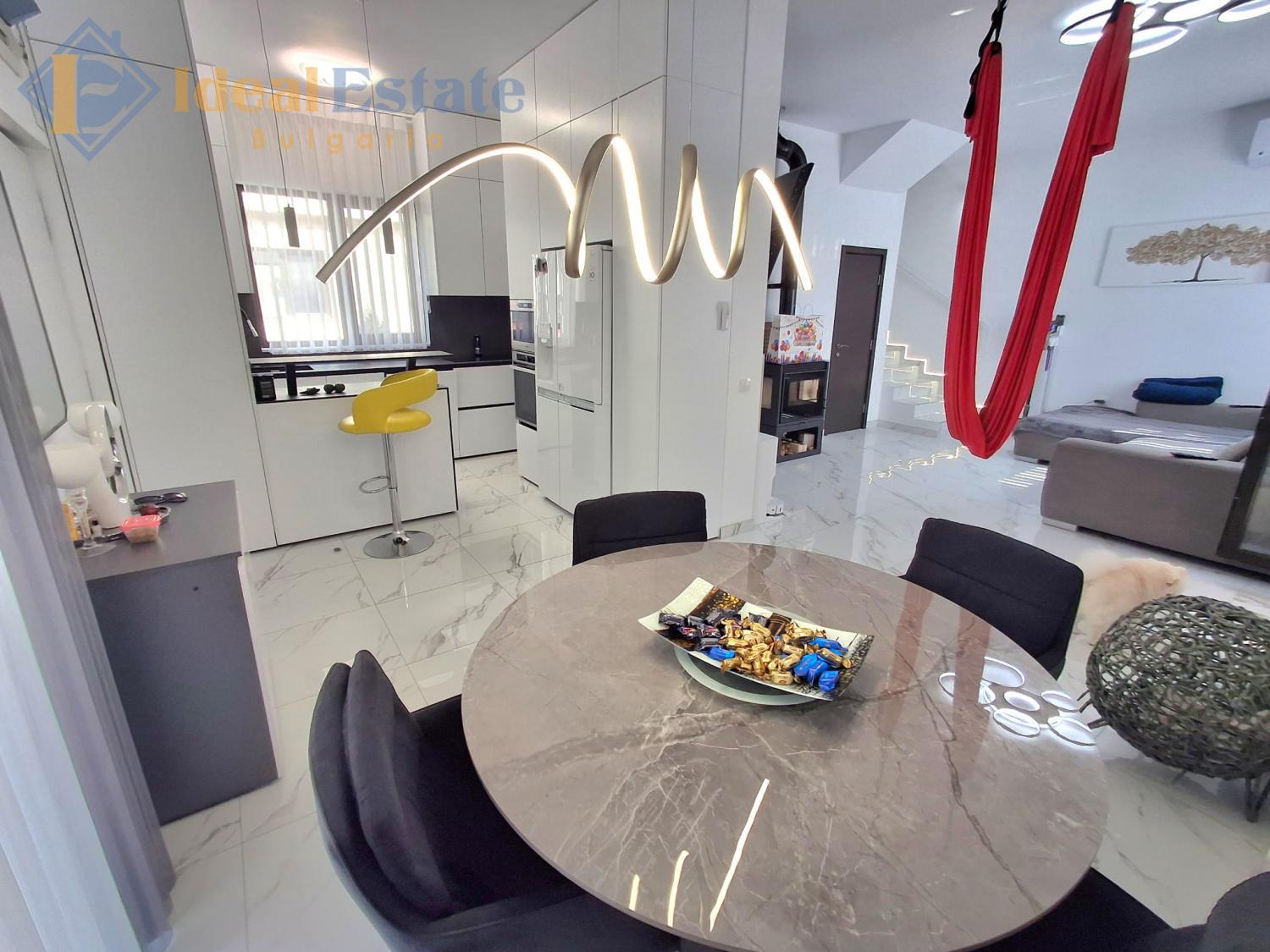 Zweistöckiges Haus mit drei Schlafzimmern in erster Meereslinie im Majestic Sea Village, Lahana – Sarafovo — ID2841 Vergrößertes Foto 7