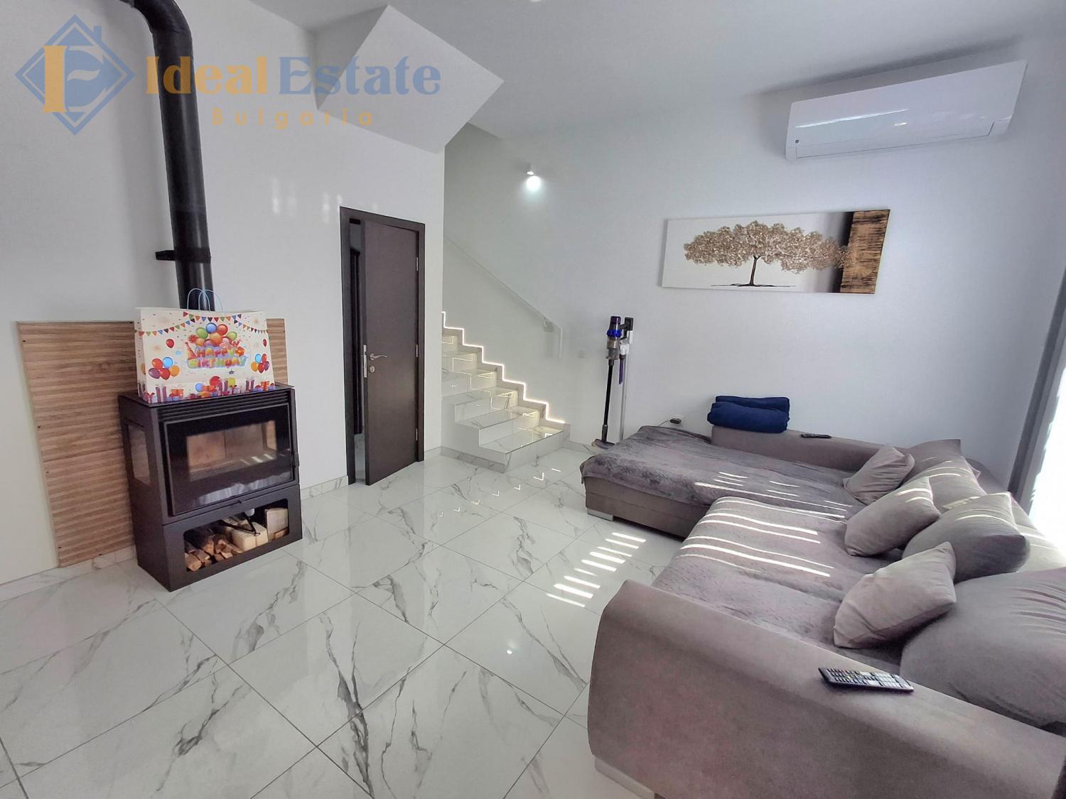 Zweistöckiges Haus mit drei Schlafzimmern in erster Meereslinie im Majestic Sea Village, Lahana – Sarafovo — ID2841 Vergrößertes Foto 2