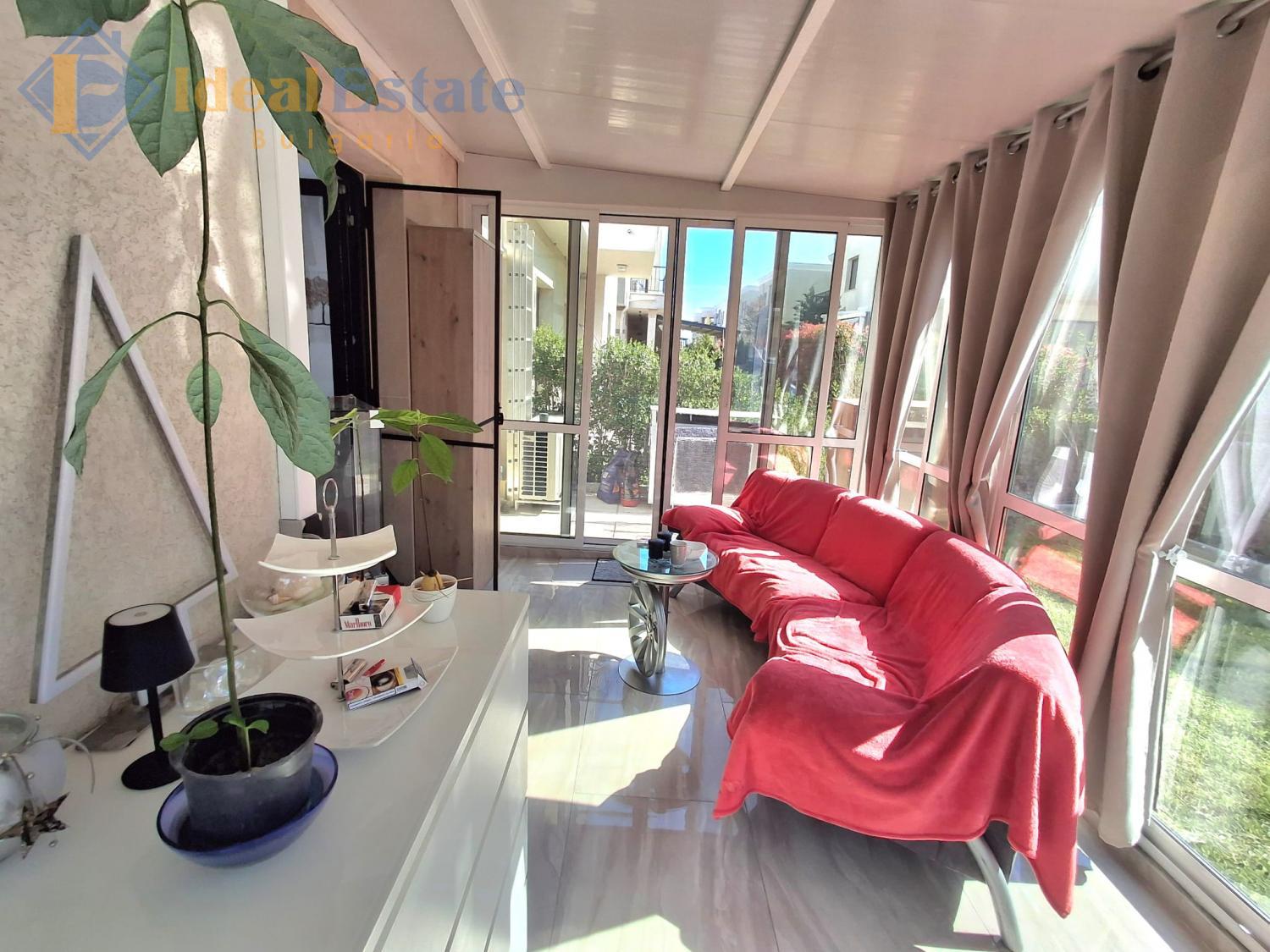 Zweistöckiges Haus mit drei Schlafzimmern in erster Meereslinie im Majestic Sea Village, Lahana – Sarafovo — ID2841 Vergrößertes Foto 24