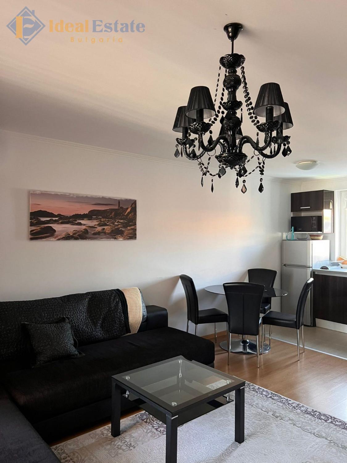 Zu verkaufen: Ein-Zimmer-Apartment im Komplex 