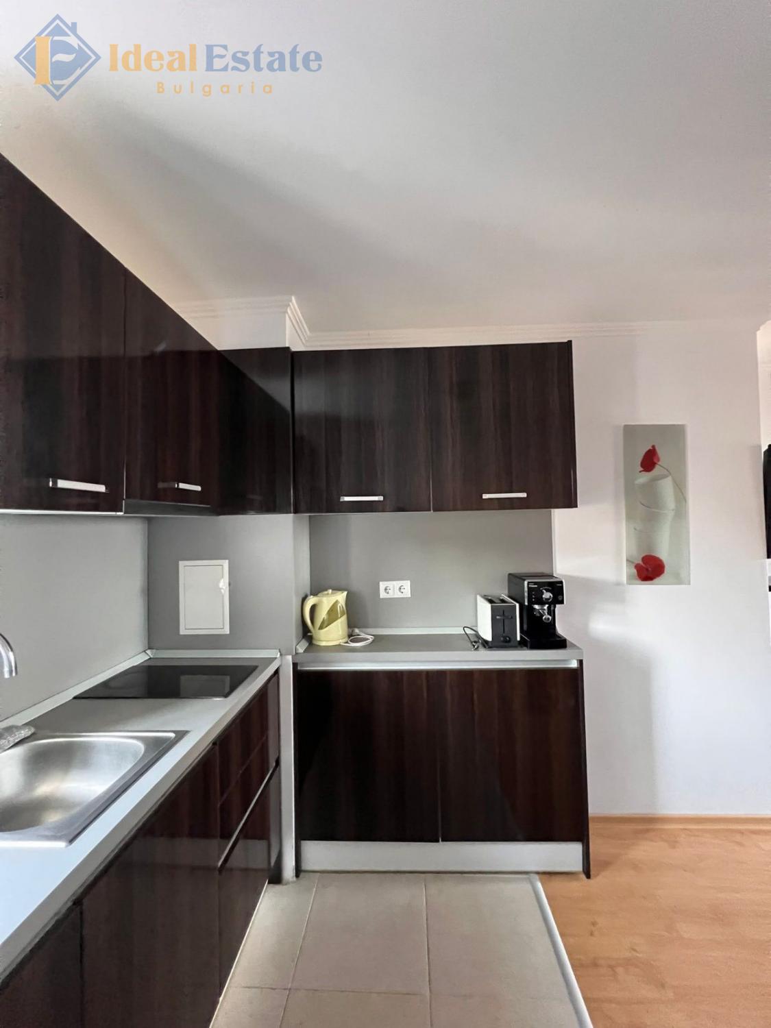 Zu verkaufen: Ein-Zimmer-Apartment im Komplex 
