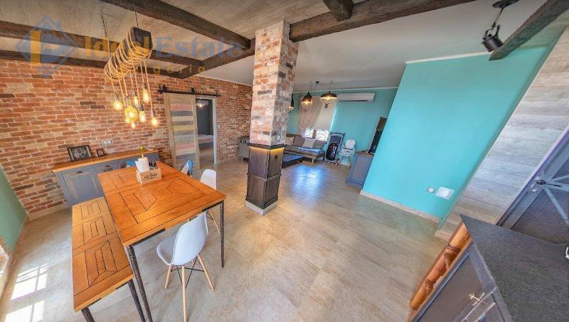 Einzigartiges Penthouse mit drei Schlafzimmern in Nessebar ID2114 Vergrößertes Foto 5