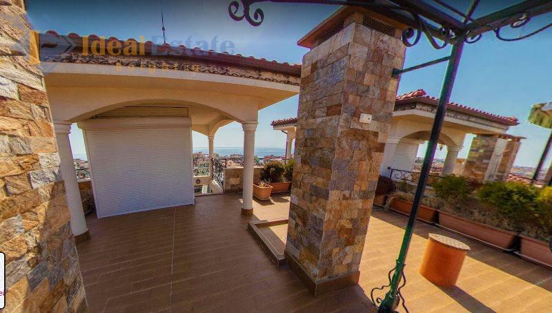 Einzigartiges Penthouse mit drei Schlafzimmern in Nessebar ID2114 Vergrößertes Foto 24