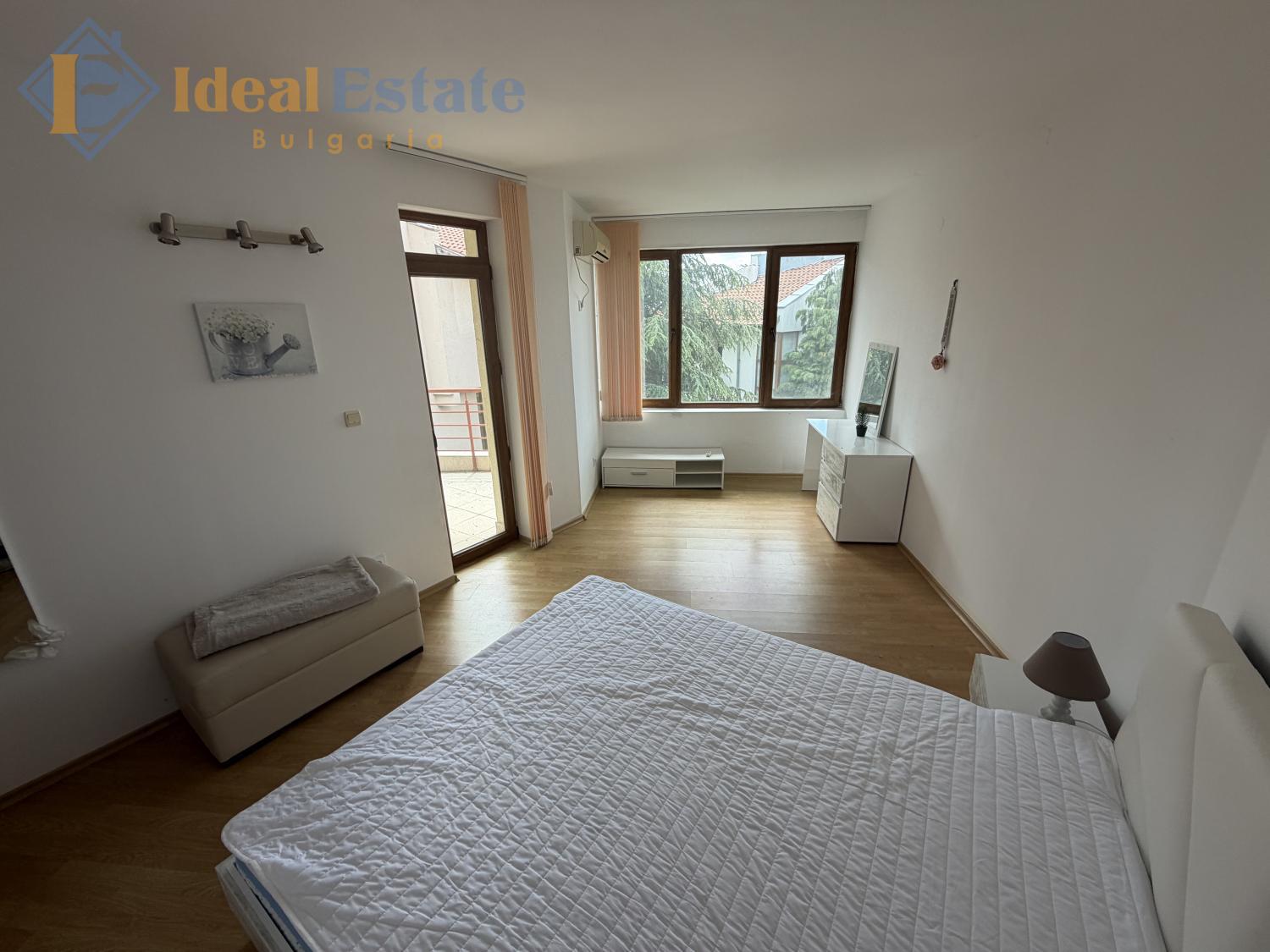 Zweistöckiges Haus mit zwei Schlafzimmern und Kamin im Almond Hill Villas, Kosharitsa — ID2840 Vergrößertes Foto 24