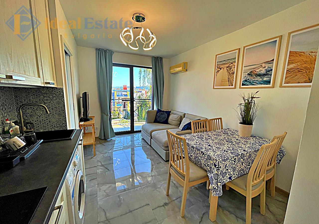 Wohnung mit zwei Schlafzimmern nach Renovierung im Komplex Rainbow 3, Sonnenstrand ID2529 Vergrößertes Foto 6